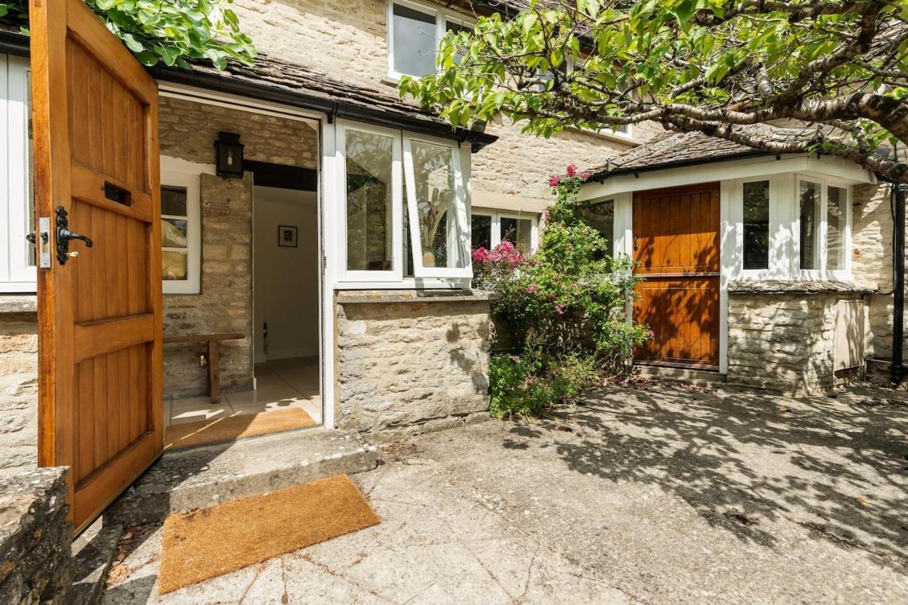 Architect Designed Cosy Cotswold Stone Cottage Quenington Buitenkant foto