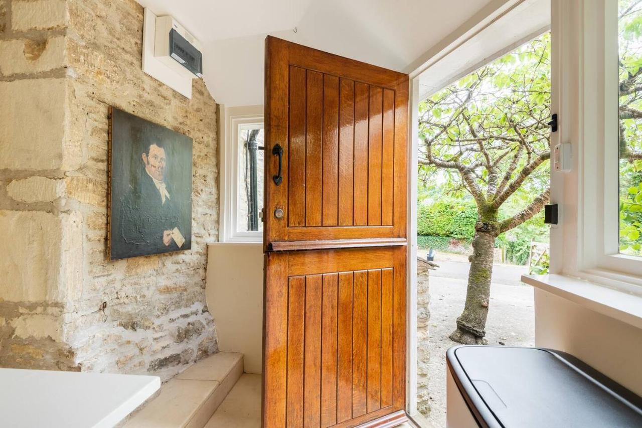 Architect Designed Cosy Cotswold Stone Cottage Quenington Buitenkant foto