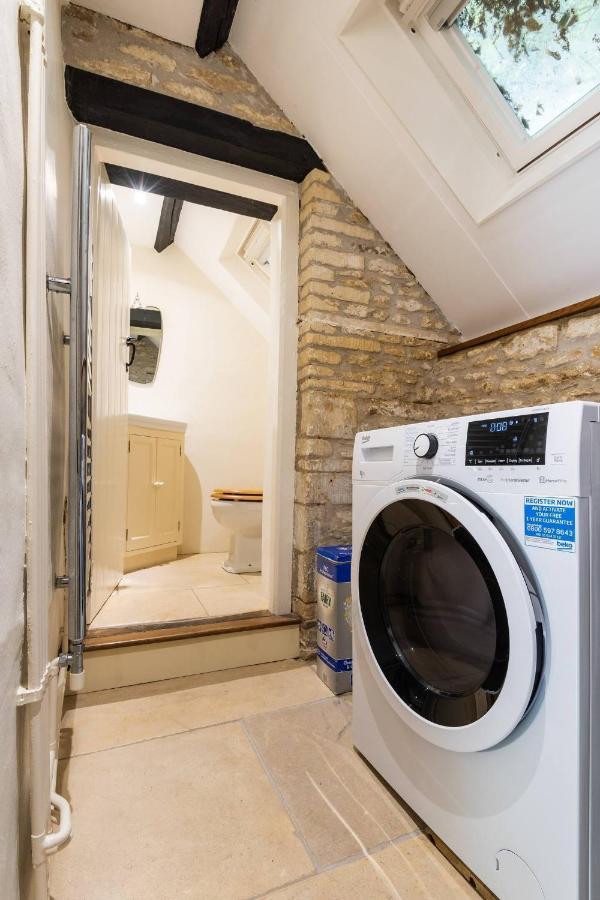 Architect Designed Cosy Cotswold Stone Cottage Quenington Buitenkant foto