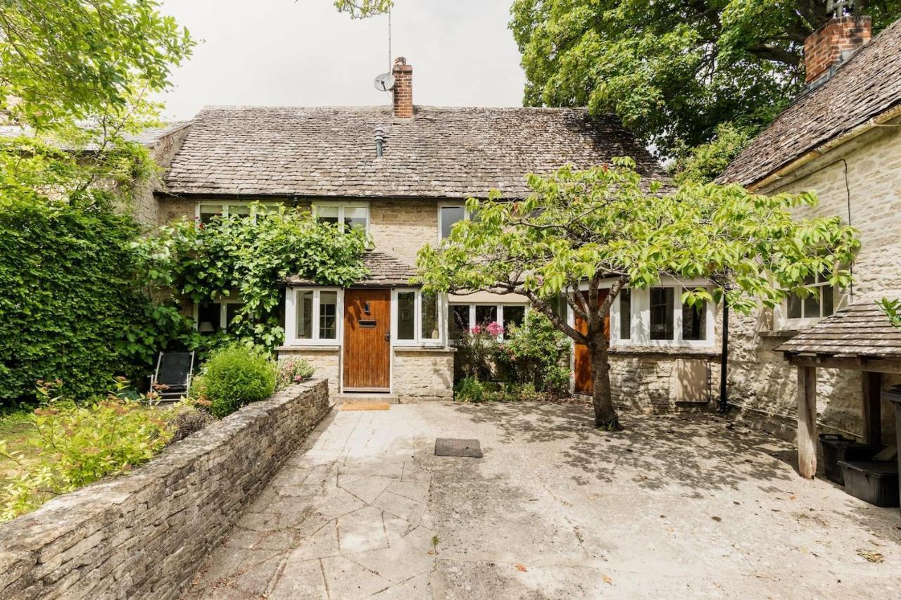Architect Designed Cosy Cotswold Stone Cottage Quenington Buitenkant foto
