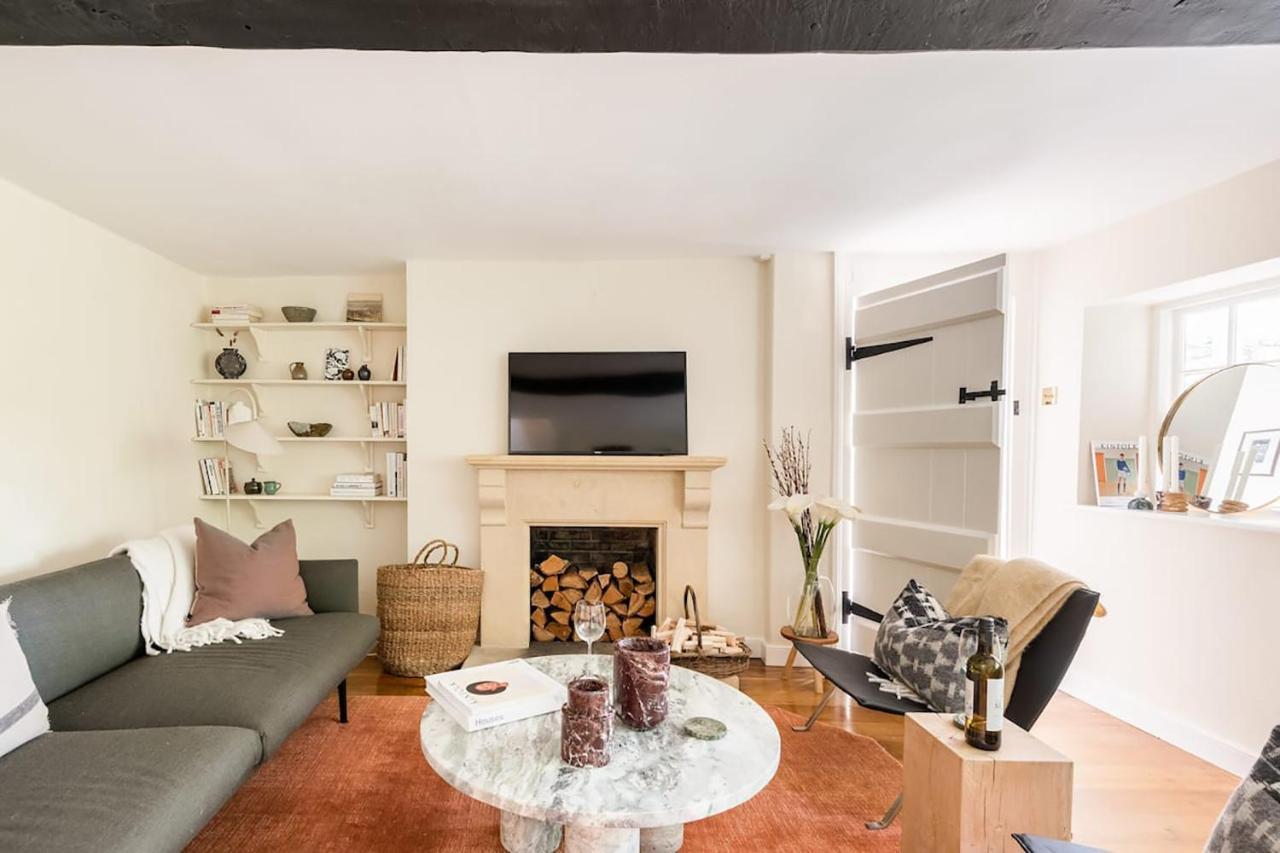 Architect Designed Cosy Cotswold Stone Cottage Quenington Buitenkant foto
